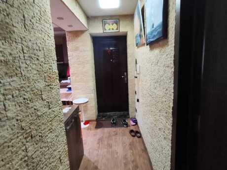3 otaqlı köhnə tikili - İnşaatçılar m. - 75 m²