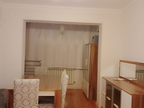 2 otaqlı köhnə tikili - Neftçilər m. - 60 m²