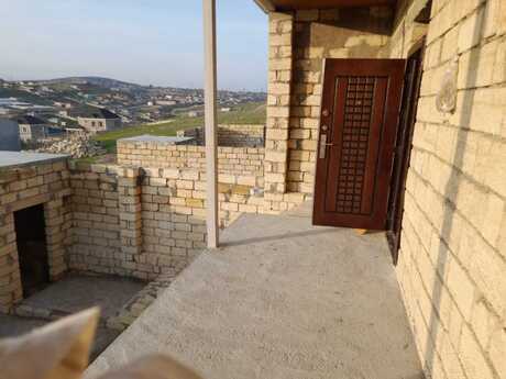 5 otaqlı həyət evi/bağ evi - Qobu q. - 120 m²