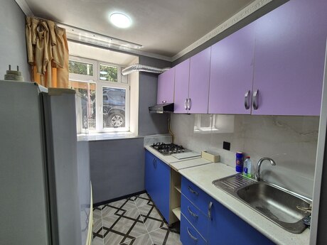 Elan №6209807 - Bakı, 28 May m., 3 otaqlı, 90 m², 1/5 mərtəbə