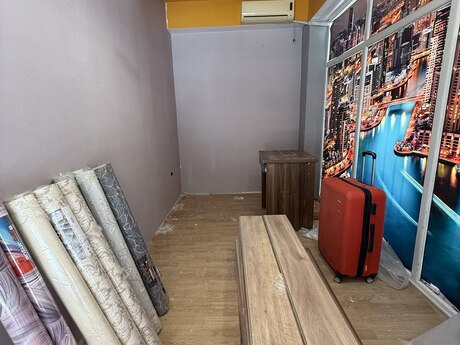 Obyekt - İnşaatçılar m. - 15 m²