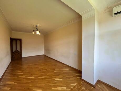 3 otaqlı köhnə tikili - Neftçilər m. - 90 m²