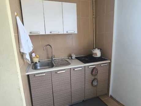 3 otaqlı köhnə tikili - Xalqlar Dostluğu m. - 85 m²