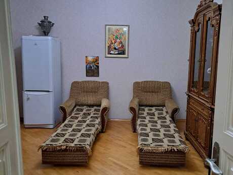 2 otaqlı köhnə tikili - Bayıl q. - 65 m²