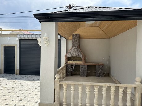 5 otaqlı həyət evi/bağ evi - Savalan q. - 140 m²