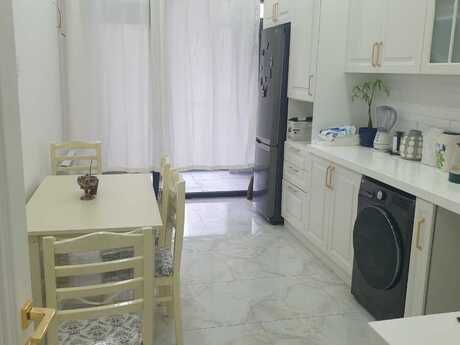 3 otaqlı yeni tikili - Həzi Aslanov q. - 126 m²