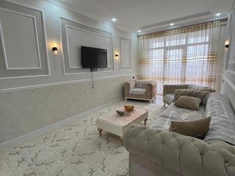 3-room apartment, 90 m², Qaraçuxur: 230 000 ₼ 2