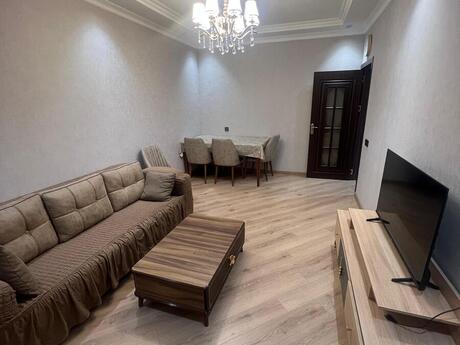 3 otaqlı köhnə tikili - Azadlıq Prospekti m. - 75 m²