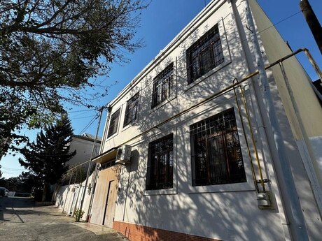 6 otaqlı həyət evi, 270 m², Bakıxanov: 385 000 ₼ 2