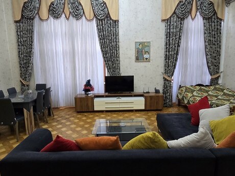 İçəri Şəhər m.