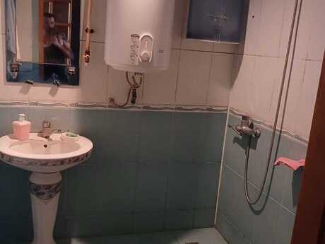3 otaqlı köhnə tikili - Qaraçuxur q. - 70 m²