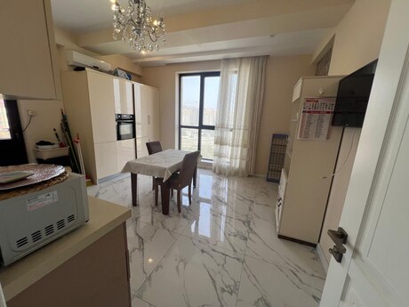 4 otaqlı mənzil, 173 m², 28 May: 565 000 ₼ 5