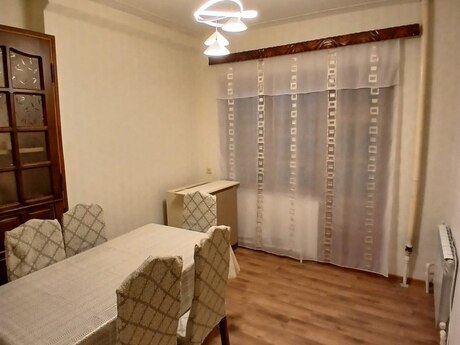 3 otaqlı köhnə tikili - Əhmədli m. - 70 m²
