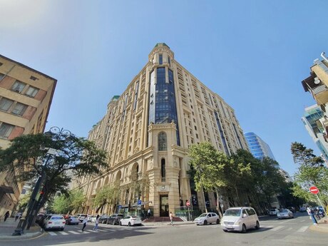 Elan №6211090 - Bakı, Nizami m., 2 otaqlı, 100 m², 15/17 mərtəbə