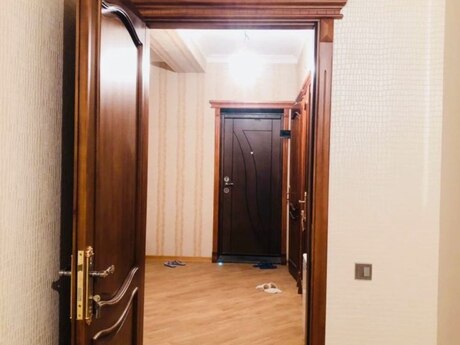 м. Элмляр Академиясы