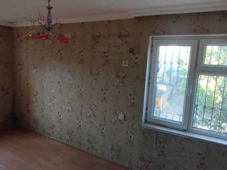 3 otaqlı köhnə tikili - Neftçilər m. - 65 m²