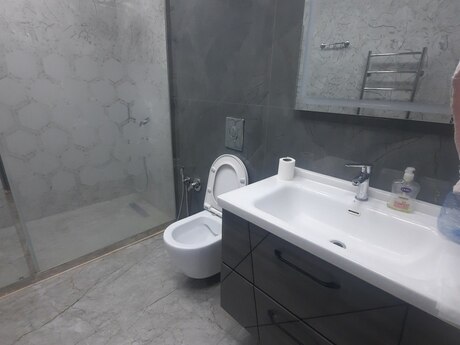 2-room new-build apartment for sale in Bakıxanov, 85 m², 230 000 AZN, photo 3 / 12