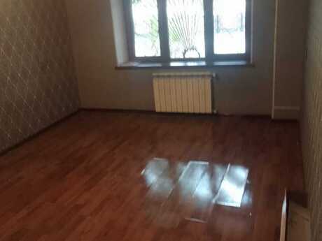 Elan №6211467 - Bakı, 8-ci mikrorayon q., 2 otaqlı, 45 m², 1/5 mərtəbə