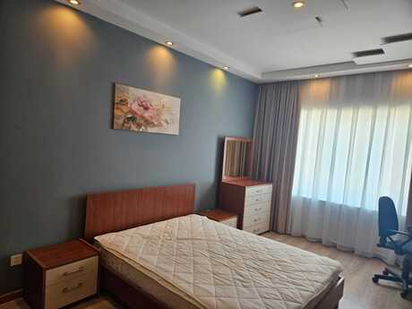 Kirayə 3 otaqlı mənzil, 80 m², 28 May: 1 300 ₼/ay 4