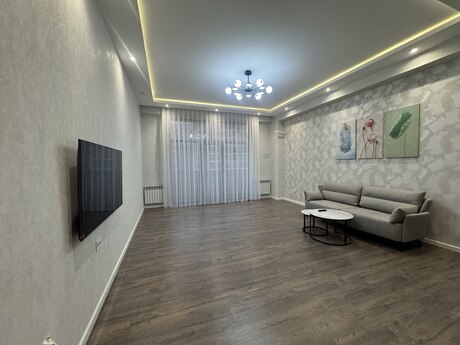 Elan №6211522 - Bakı, 28 May m., 2 otaqlı, 83 m², 6/17 mərtəbə