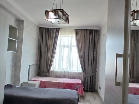 3 otaqlı mənzil, 131 m², 20 Yanvar: 288 000 ₼ 4