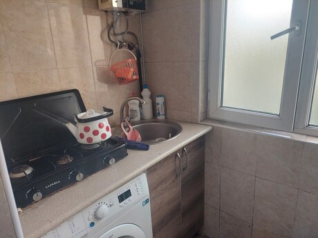 1 otaqlı köhnə tikili - Qara Qarayev m. - 35 m²