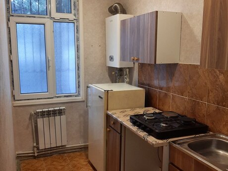 3 otaqlı köhnə tikili - Suraxanı q. - 40 m²