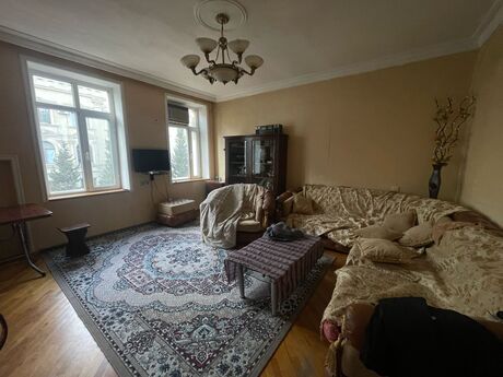 1 otaqlı köhnə tikili - Nizami m. - 35 m²