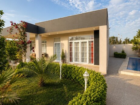 4 otaqlı həyət evi/bağ evi - Şüvəlan q. - 140 m²