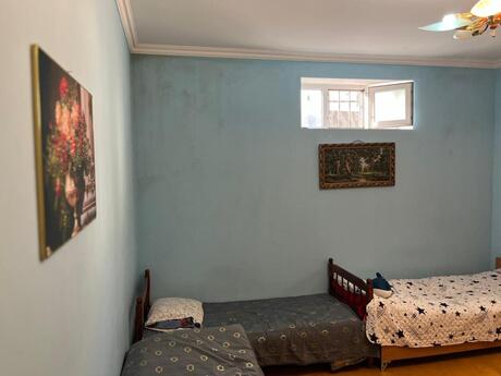 3 otaqlı köhnə tikili - İnşaatçılar m. - 75 m²