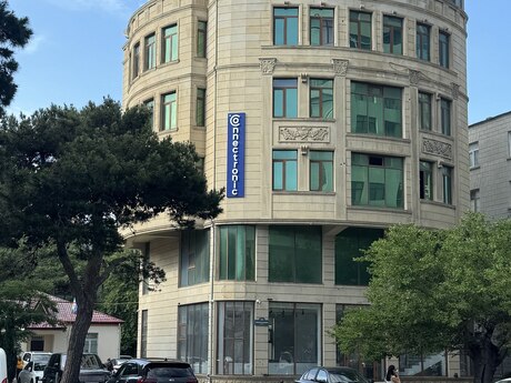 Elmlər Akademiyası m.