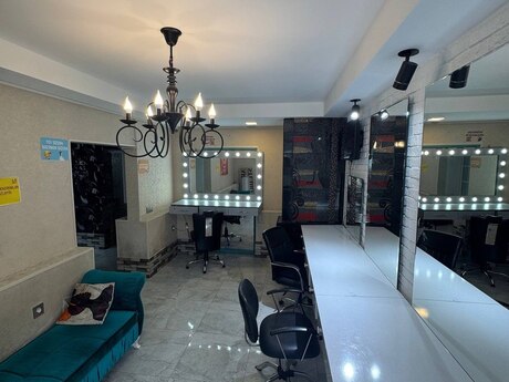 Obyekt - 8 Noyabr m. - 70 m²