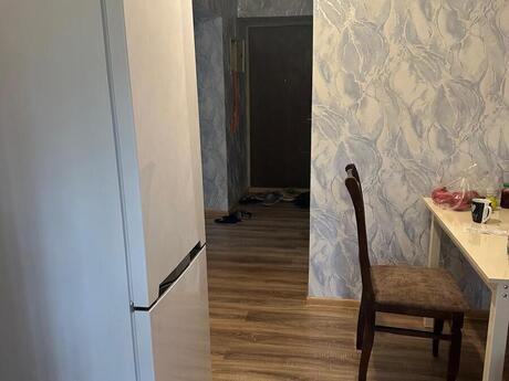 2 otaqlı köhnə tikili - Elmlər Akademiyası m. - 54 m²