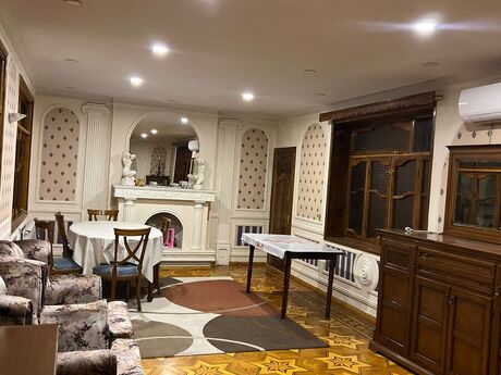Elan №6211913 - Bakı, 8-ci mikrorayon q., 4 otaqlı, 110 m², 1/9 mərtəbə