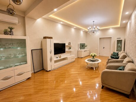 2-комн. новостройка - Насиминский р. - 98 м²