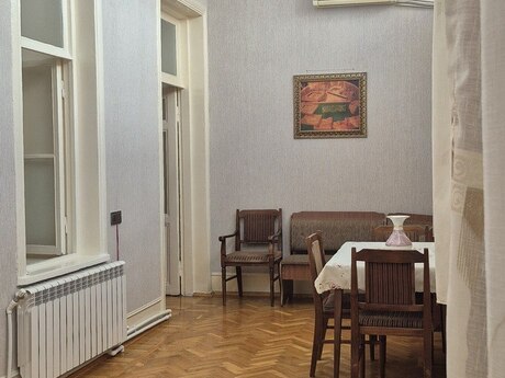 3 otaqlı köhnə tikili - Sahil m. - 60 m²