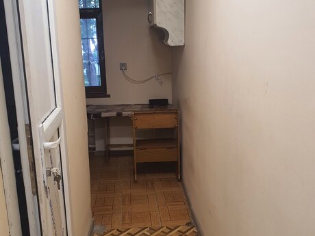 1 otaqlı köhnə tikili - Böyükşor q. - 30 m²