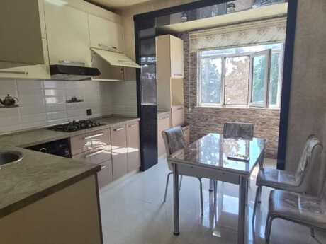 3 otaqlı köhnə tikili - Həzi Aslanov m. - 80 m²