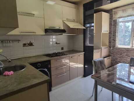3 otaqlı köhnə tikili - Həzi Aslanov m. - 80 m²