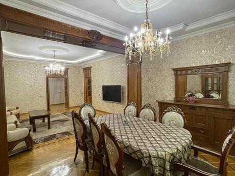 5 otaqlı köhnə tikili - Nəriman Nərimanov m. - 300 m²