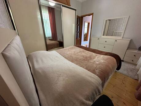 5 otaqlı həyət evi/bağ evi - Abşeron r. - 150 m²