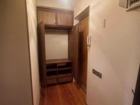 Neftçilərdə 1 otaqlı köhnə tikili mənzil kirayə verilir, 33 m², 450 AZN/ay, şəkil 4 / 12