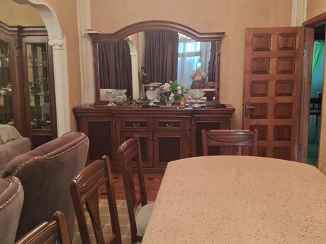5 otaqlı mənzil, 144 m², Xalqlar Dostluğu: 279 000 ₼ 2