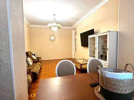 3 otaqlı köhnə tikili - Nəriman Nərimanov m. - 120 m²