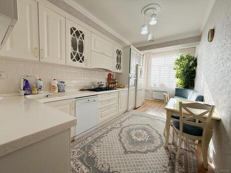 Elan №6212841 - Bakı, Qara Qarayev m., 3 otaqlı, 110 m², 16/17 mərtəbə