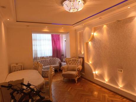 Elan №6212912 - Bakı, İçəri Şəhər m., 3 otaqlı, 75 m², 4/5 mərtəbə