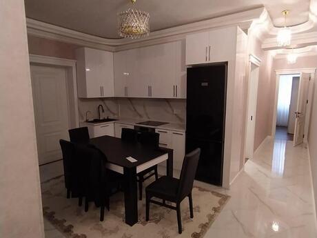 3-комн. новостройка - м. Кара Караев - 110 м²