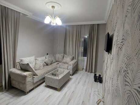 Elan №6212969 - Bakı, Yeni Günəşli q., 2 otaqlı, 45 m², 8/9 mərtəbə