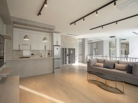 7 otaqlı həyət evi/bağ evi - Mərdəkan q. - 460 m²