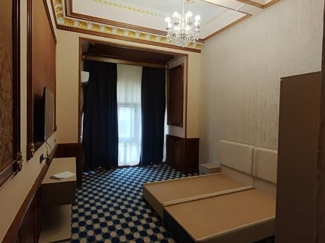 Elan №6213376 - Bakı, Sahil m., 300 m²